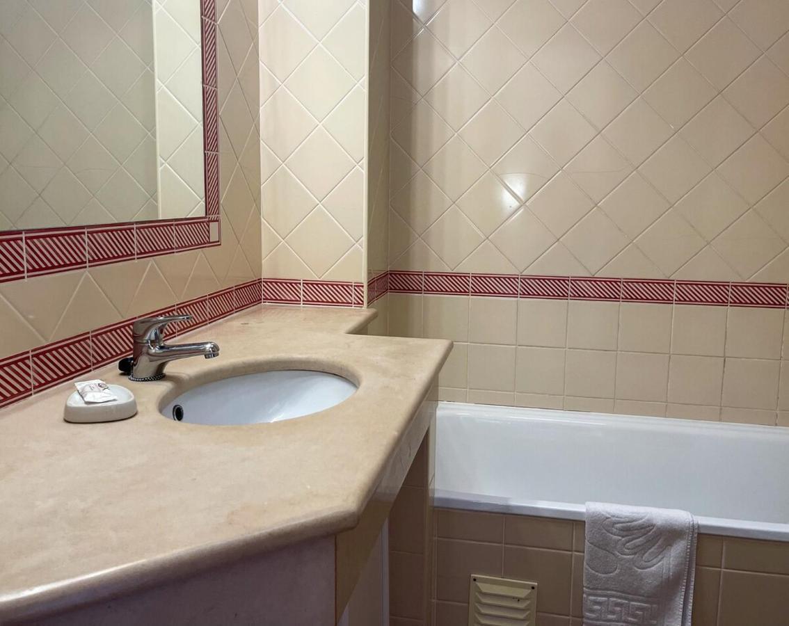 Moradia T3 Aguia Marina, Com Piscina E Bbq Villa Albufeira Eksteriør bilde