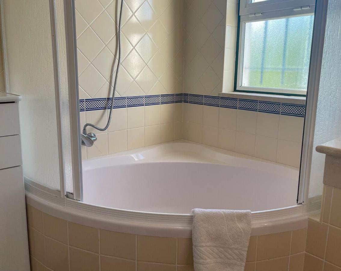 Moradia T3 Aguia Marina, Com Piscina E Bbq Villa Albufeira Eksteriør bilde